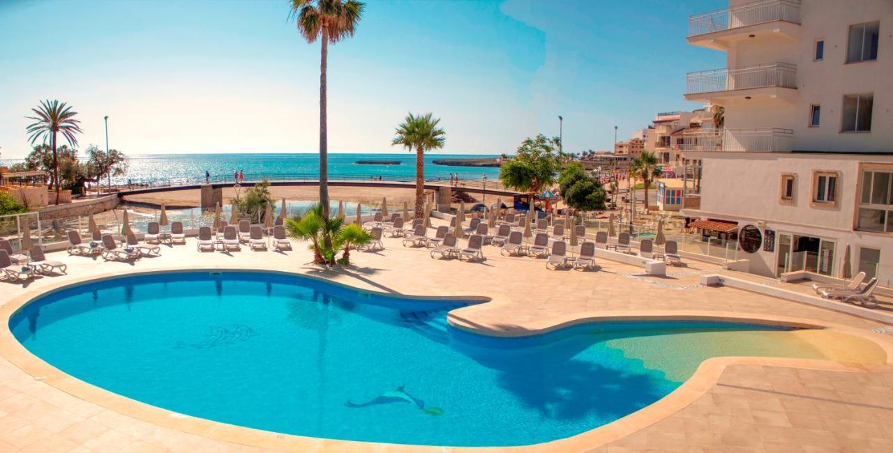Apartamentos Playa Moreia S'Illot  Ngoại thất bức ảnh
